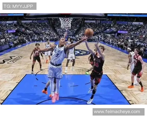 怀特狂砍44分班凯罗贡献20分9篮板吉迪接近三双助公牛击败魔术延续连败